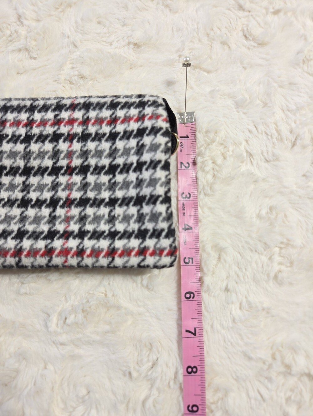 Jen & Co. Riley Vegan Faux Leather Multi Compartment Houndstooth Clutch - Picture 14 of 15